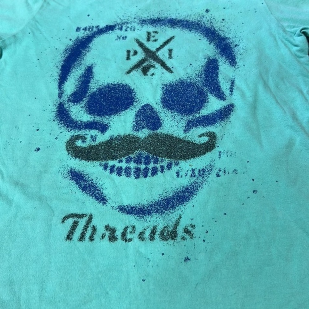 Epic‎ Threads - Picture 2 of 4